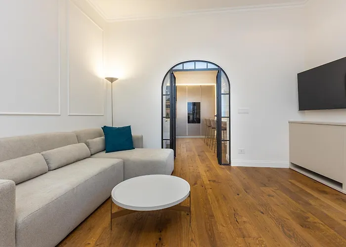 Trevi Terrace By In