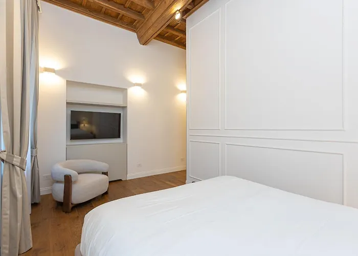 Trevi Terrace By In * Roma