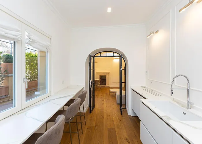 Trevi Terrace By In רומא